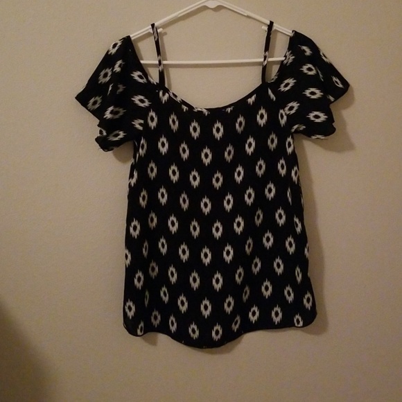 Black tank with off the shoulder sleeves - Picture 2 of 2